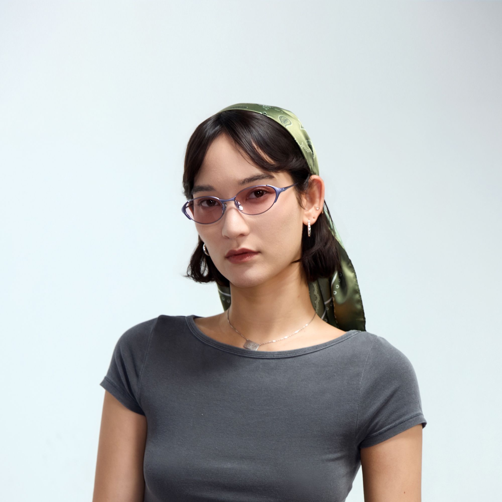 Ebisu - Purple Oval Rave Sunglasses with Pink Lens | Vooglam On Model 2