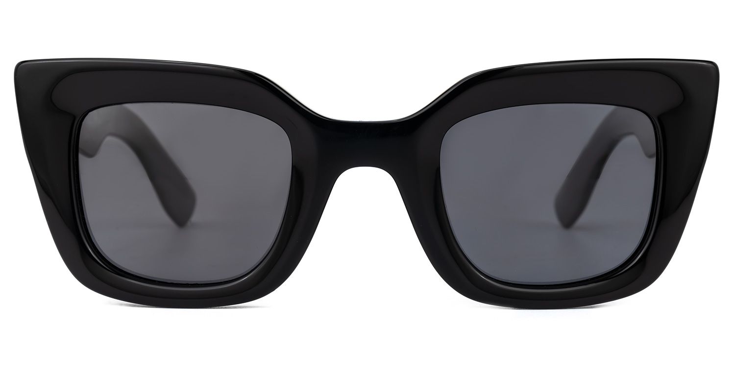 Delarosa - Cat Eye Black Sunglasses | Vooglam Angle View
