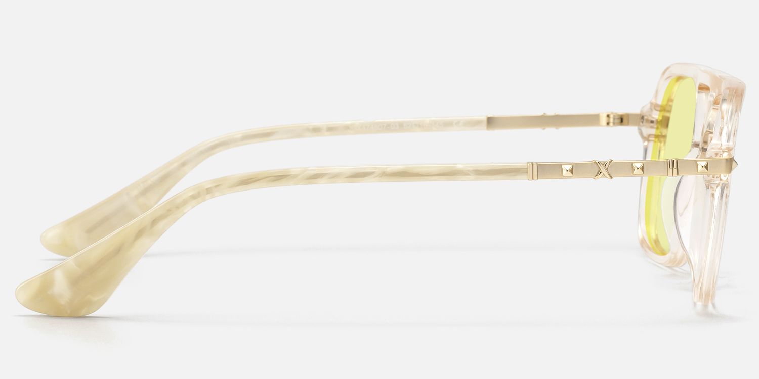 Marfa - Clear Yellow Aviator Sunglasses | Vooglam Side View
