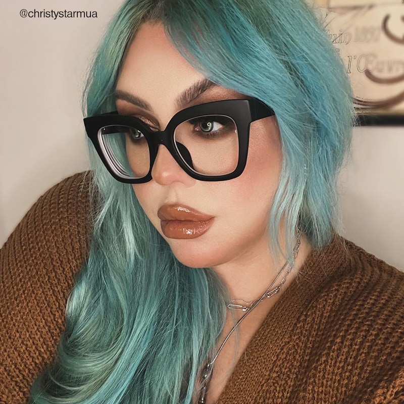 Naila - Square Black Eyeglasses