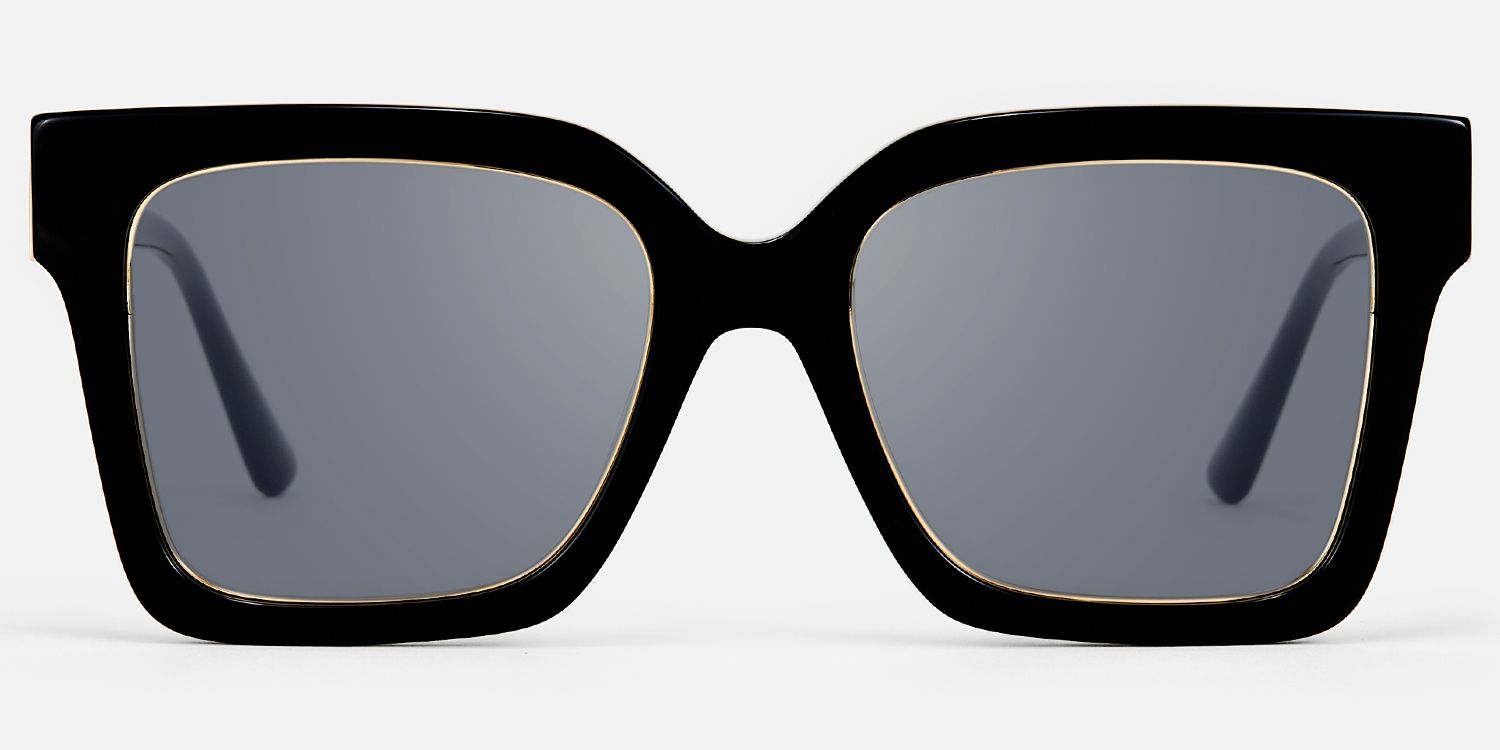 Ibrahim - Square Black Sunglasses | Vooglam Angle View