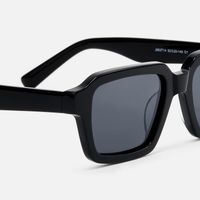 Jet - Rectangle Black Sunglasses | Vooglam Design Details