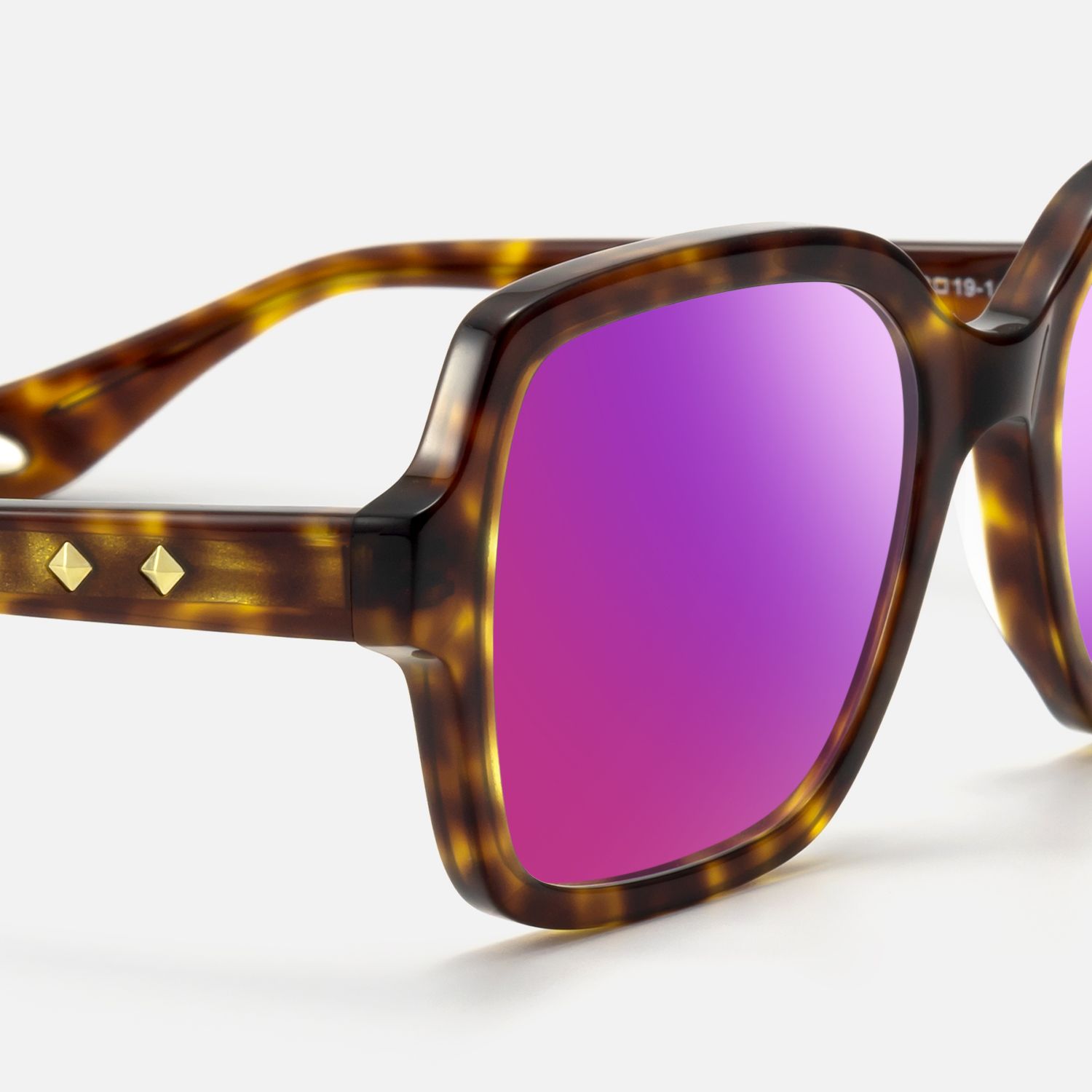 Meridian - Square Tortoise Acetate Sunglasses | Vooglam Design Details