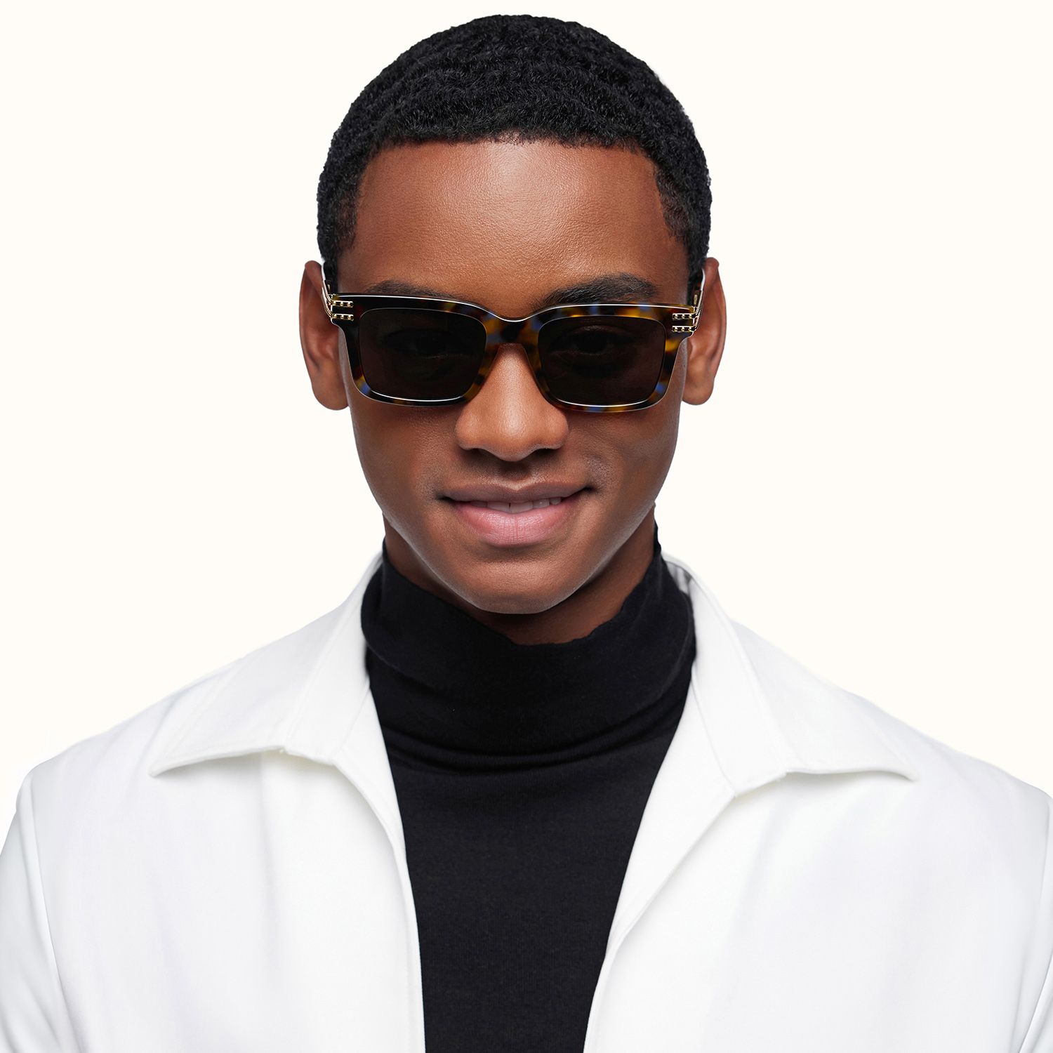 Anansi - Tortoise Rectangle Sunglasses | Vooglam On Model 1