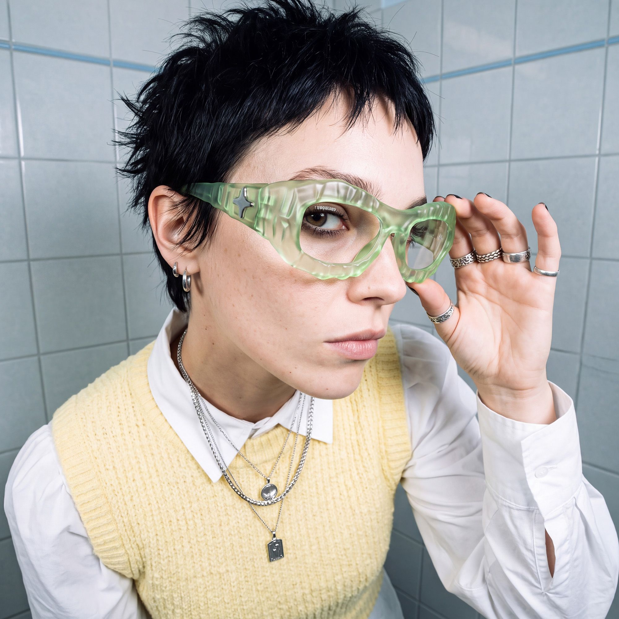 Vooglam Street Style in Real Life: The Geologist - Clear Transparent Marble Glasses by Vooglam