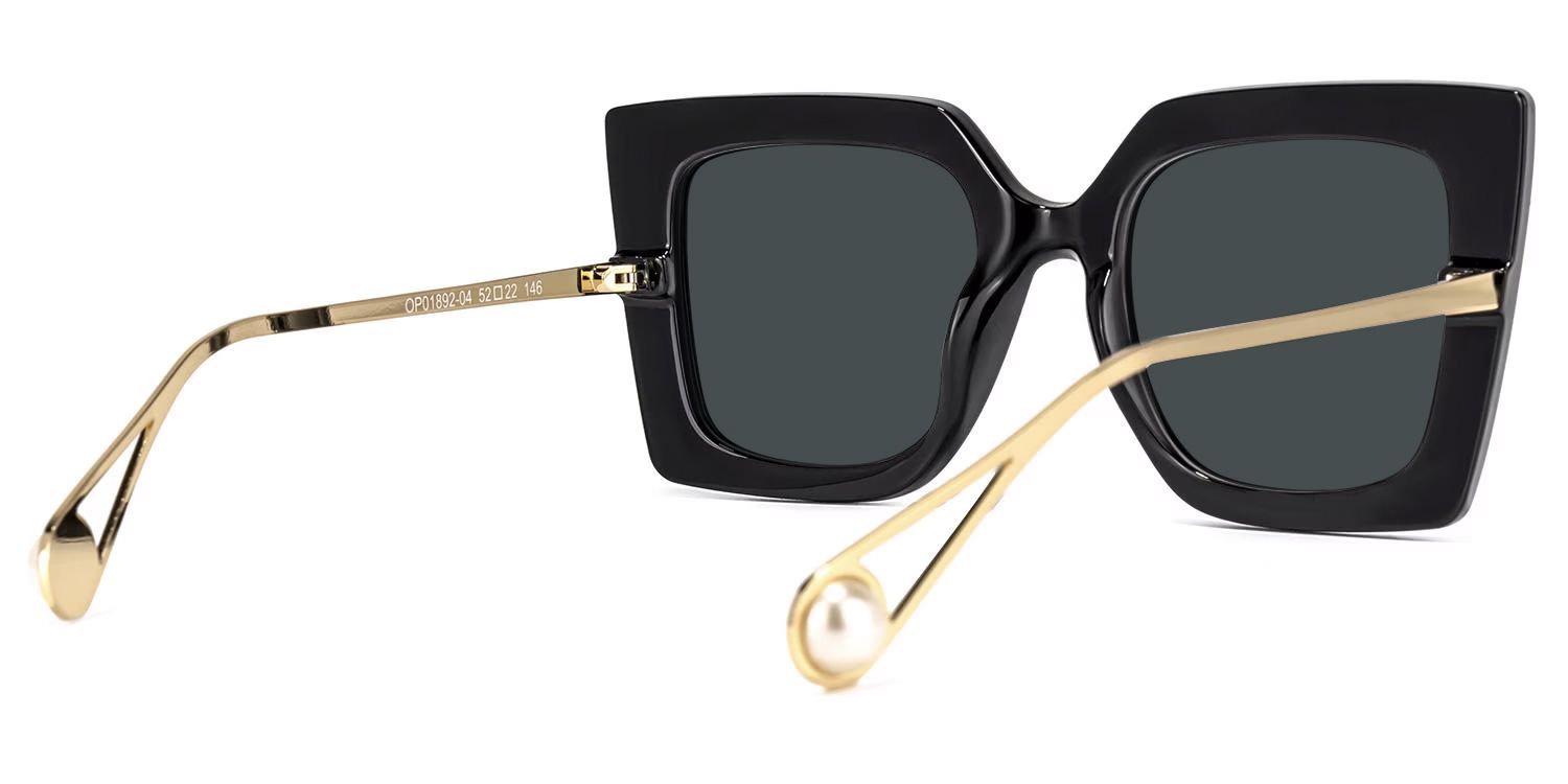 Adrienne - Square Black Sunglasses | Vooglam Side View