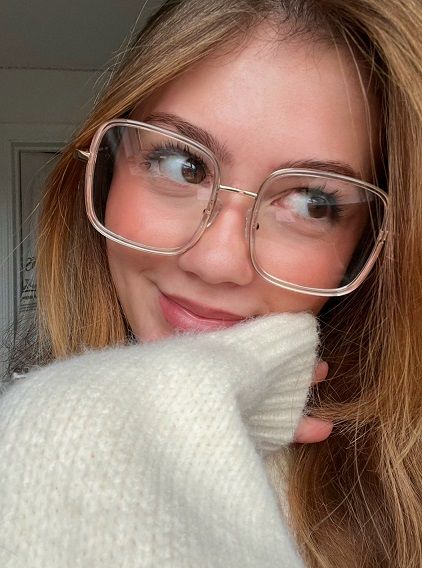 Vooglam review from emilyhessey: Perfect size for my face