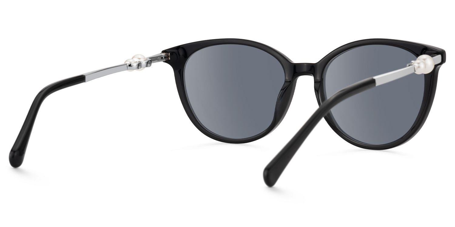 Pearl - Round Black Sunglasses | Vooglam Side View