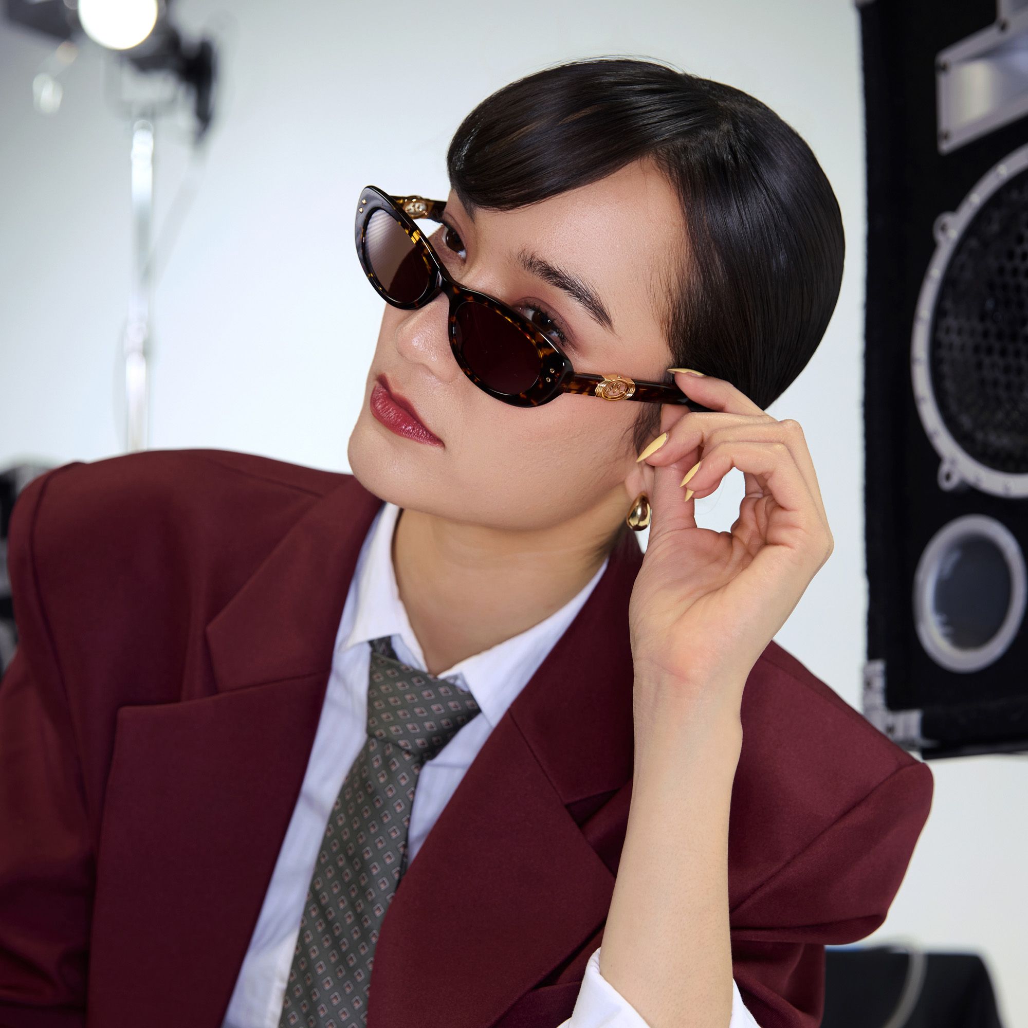 Explore the design story of Ginza - Brown Tinted Tortoise Acetate Sunglasses | Vooglam