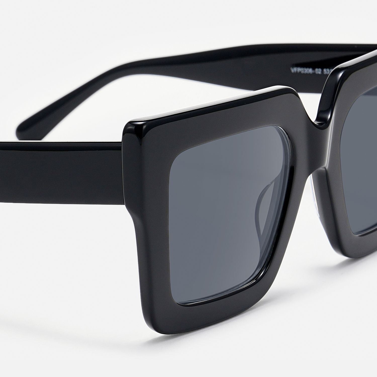 Charisse - Square Black Sunglasses product detail 4