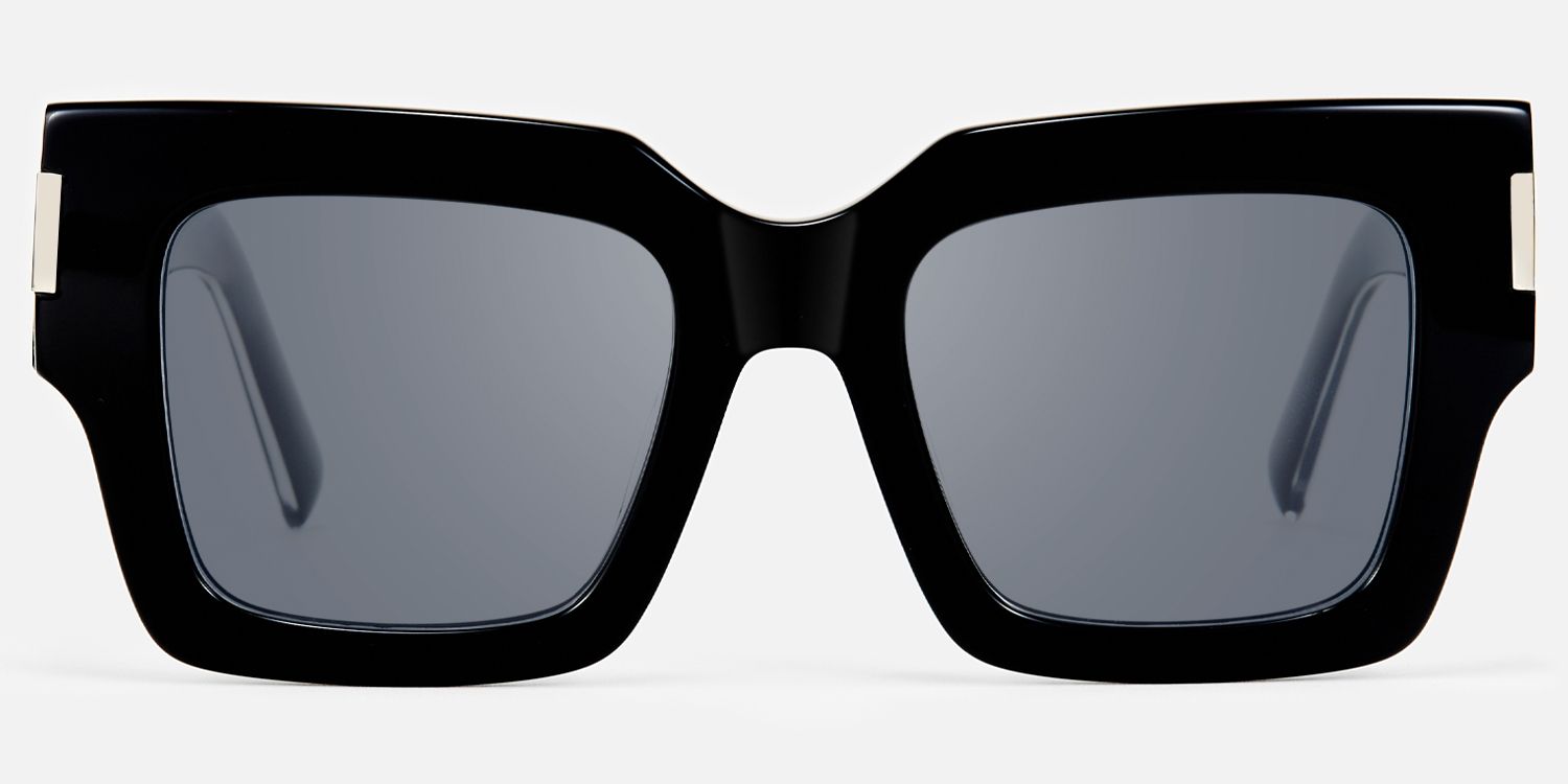 Vaeda - Square Black Sunglasses | Vooglam Angle View