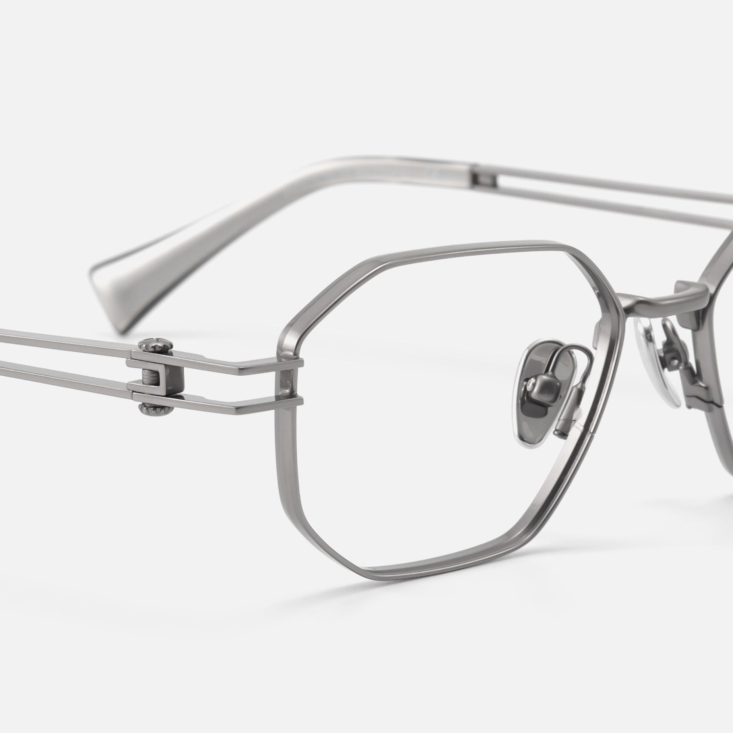 Loos - Pearl Gray Double Wire Metal Frames | Vooglam Design Details