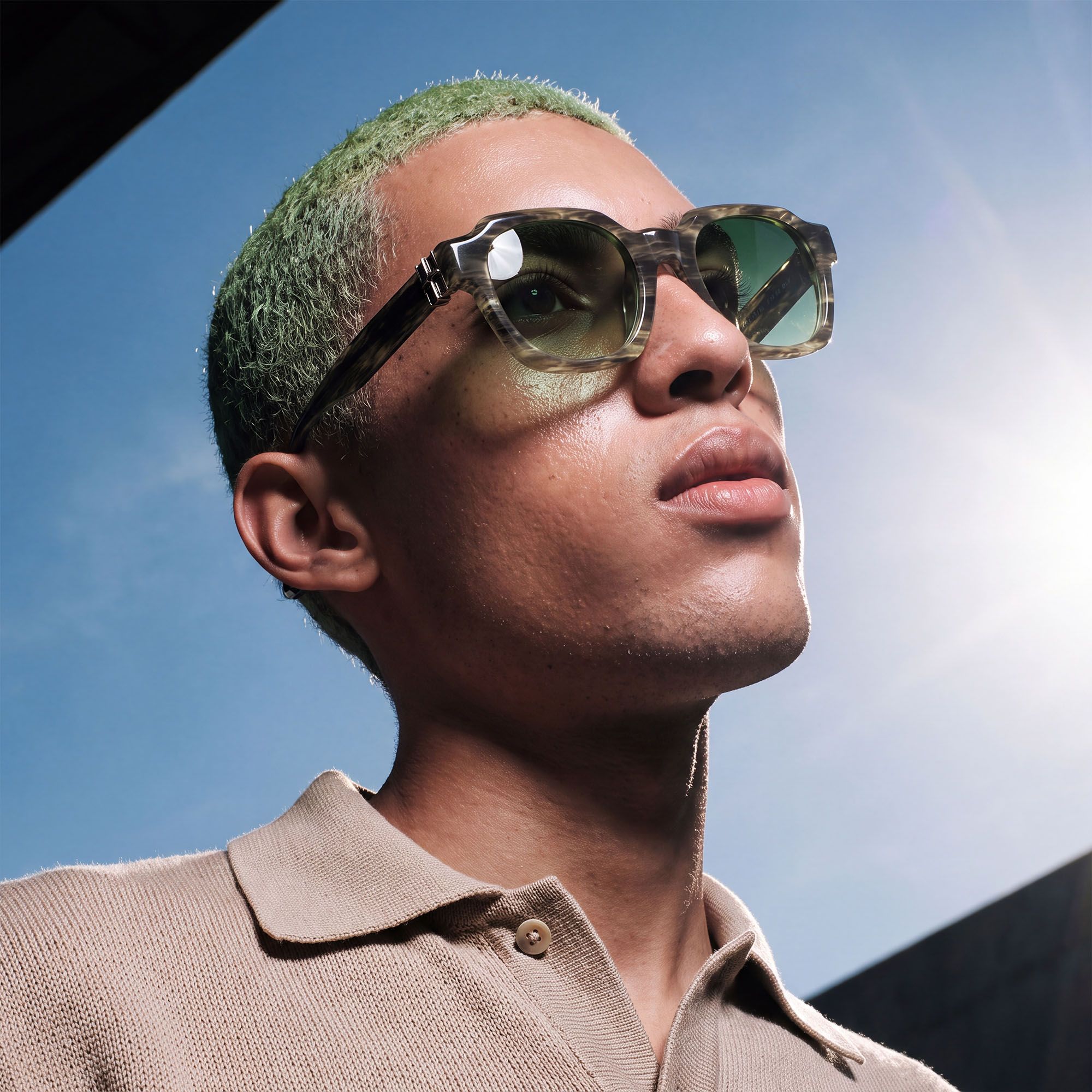 Vooglam Street Style in Real Life: Vernon - Olive Green Striped Gradient Sunglasses by Vooglam