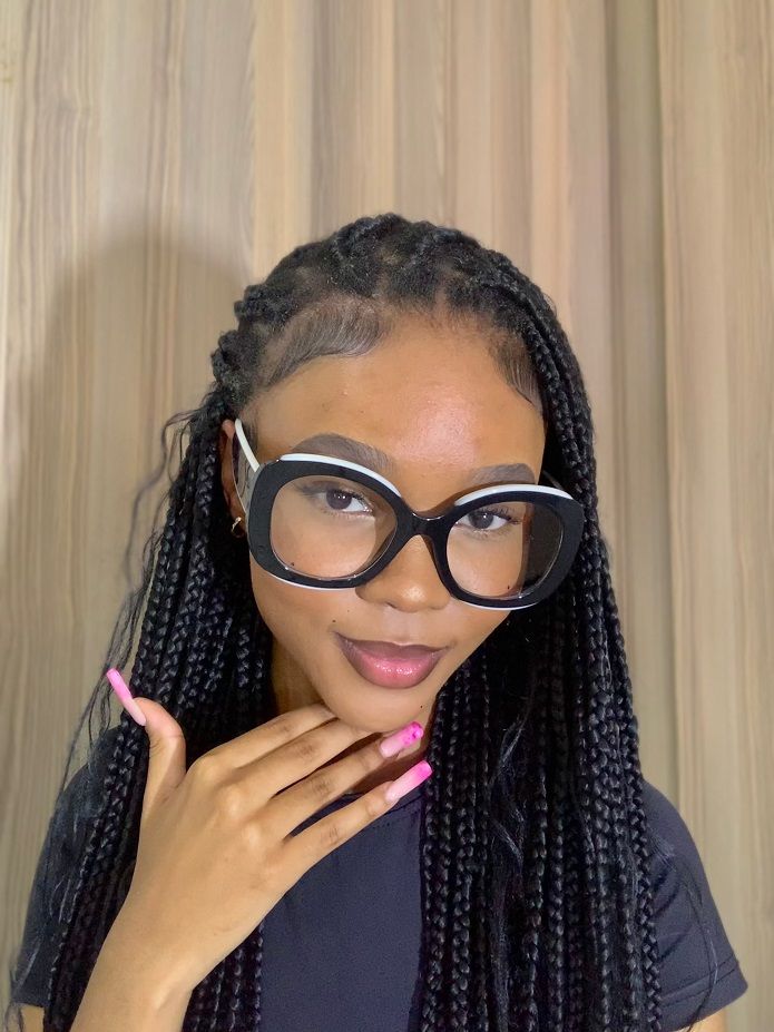 Vooglam review from lelemabiletsa: They are so fun I can't hardly stand it. I want them in every color. I'm inside sitting on the couch wearing them now like Kanye. Besides, they were very nicely packaged and presented as well.