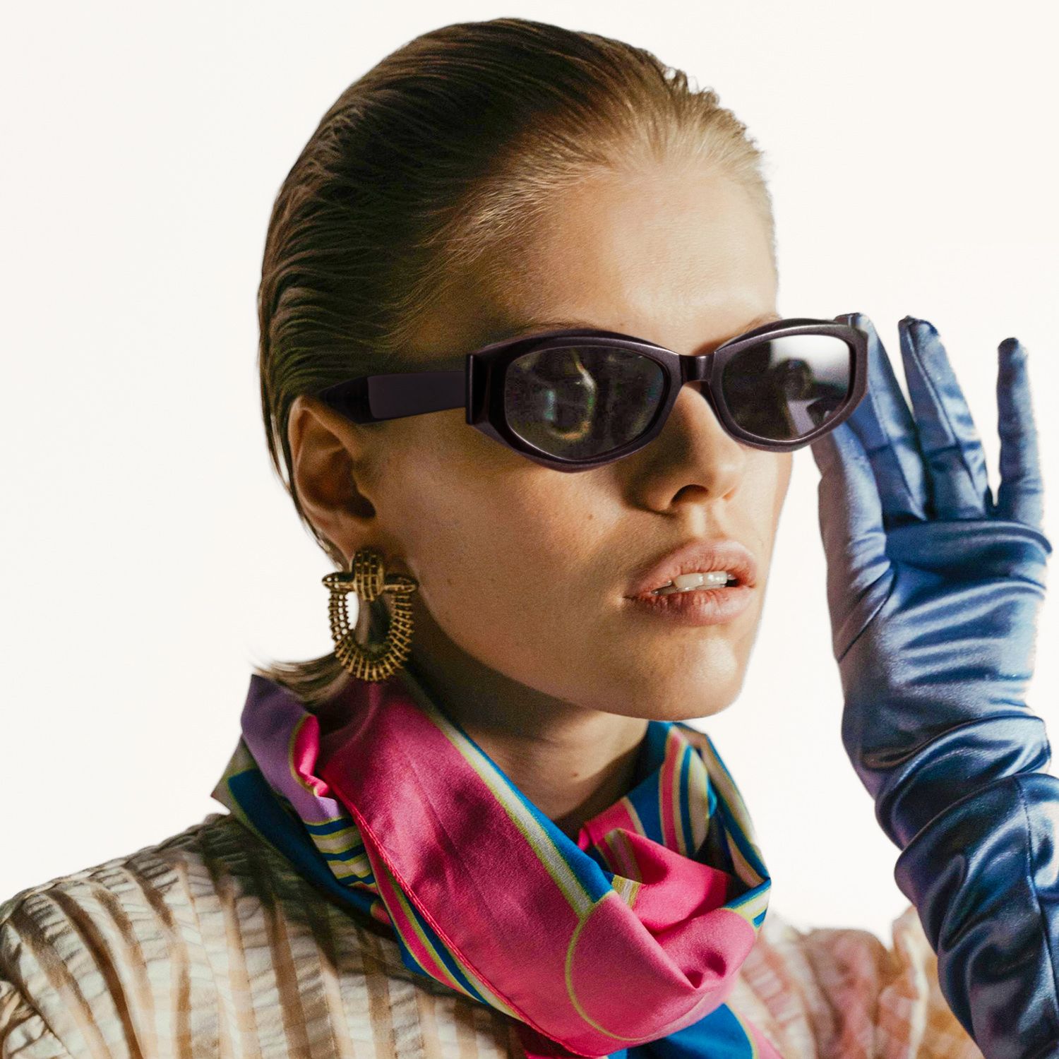 Vesper - Dark Red Geometric TR90 Sunglasses | Vooglam On Model