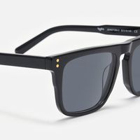 Charlotte - Rectangle Black Sunglasses | Vooglam Design Details