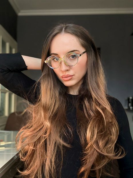 Vooglam review from tatiagegechkori: I had my prescription added. I had been wanting some comfortable, cute, and inexpesive glasses for a long time. Absolutely love them. Well made.