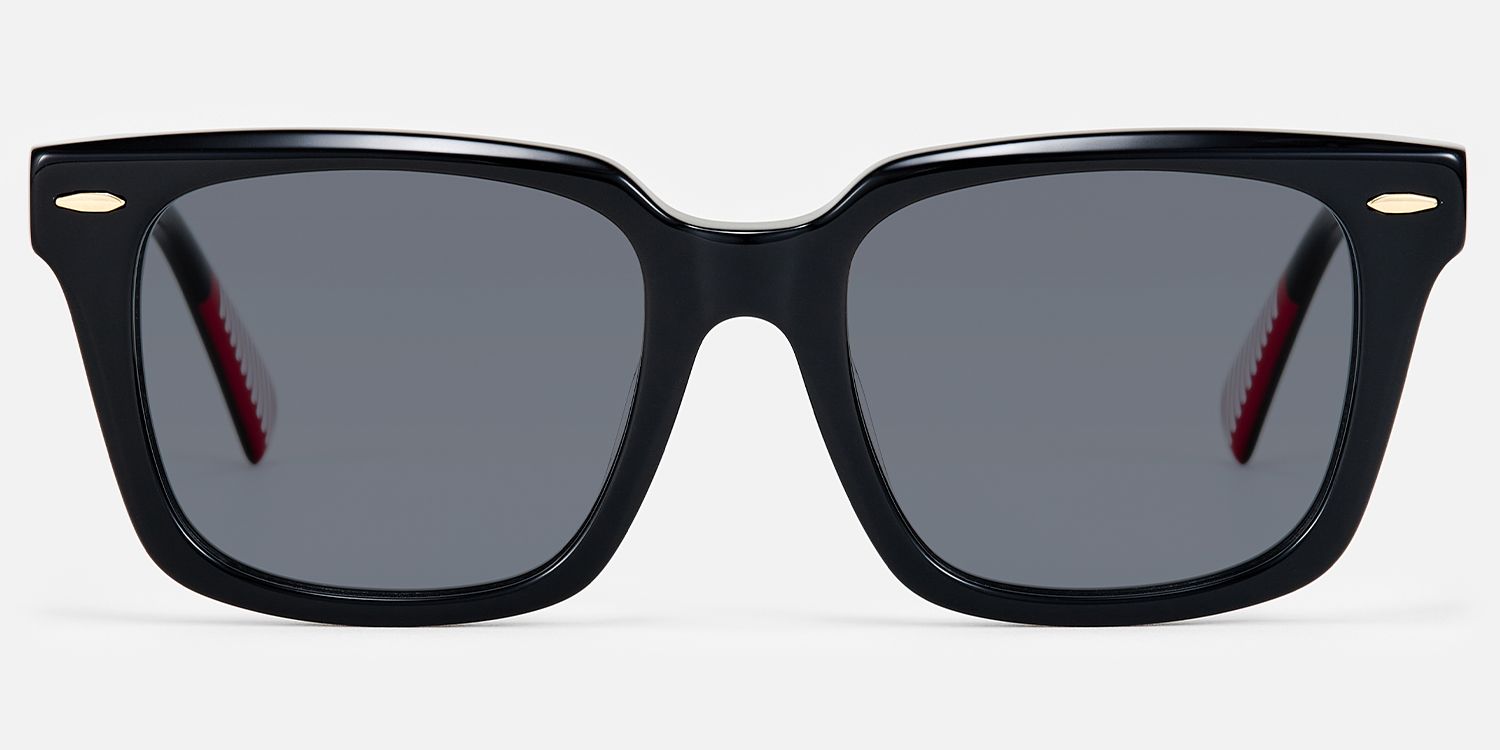 Valor - Square Black Sunglasses | Vooglam Angle View