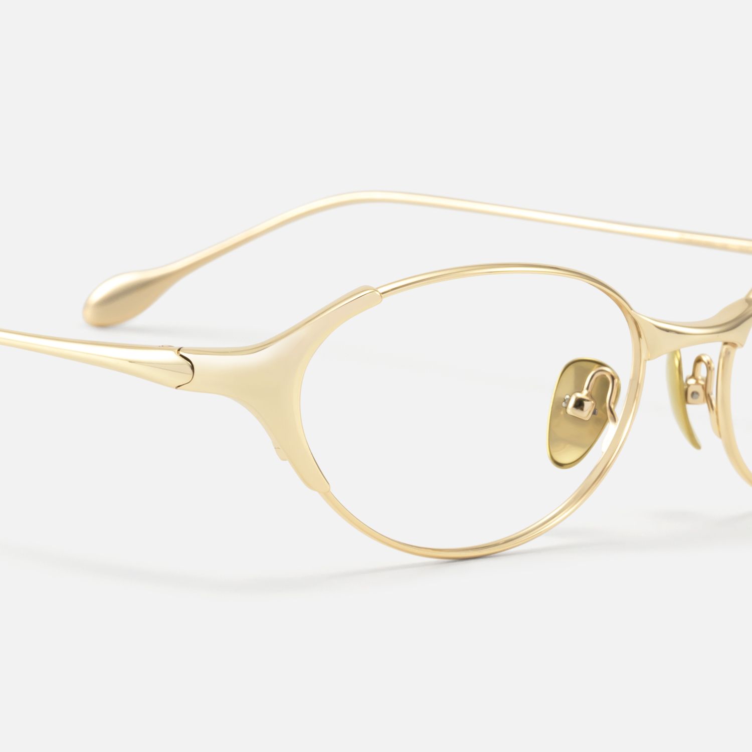 Ebisu - Retro Gold Oval Glasses with Ti Nose Pads | Vooglam Design Details