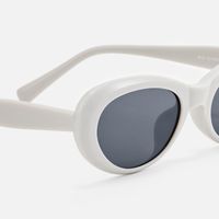Phantom - Oval White Sunglasses | Vooglam Design Details