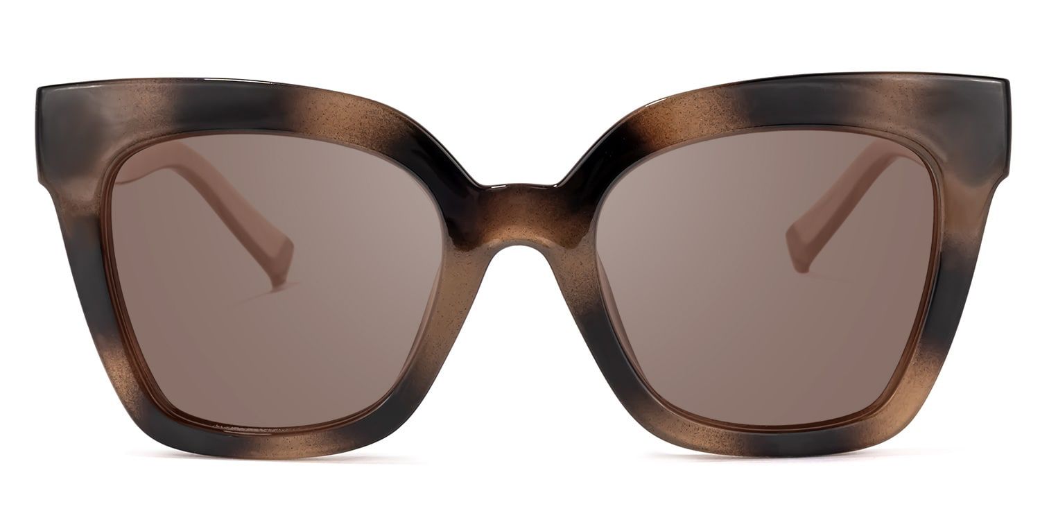Naila - Square Tortoise Sunglasses│Vooglam - Angle View