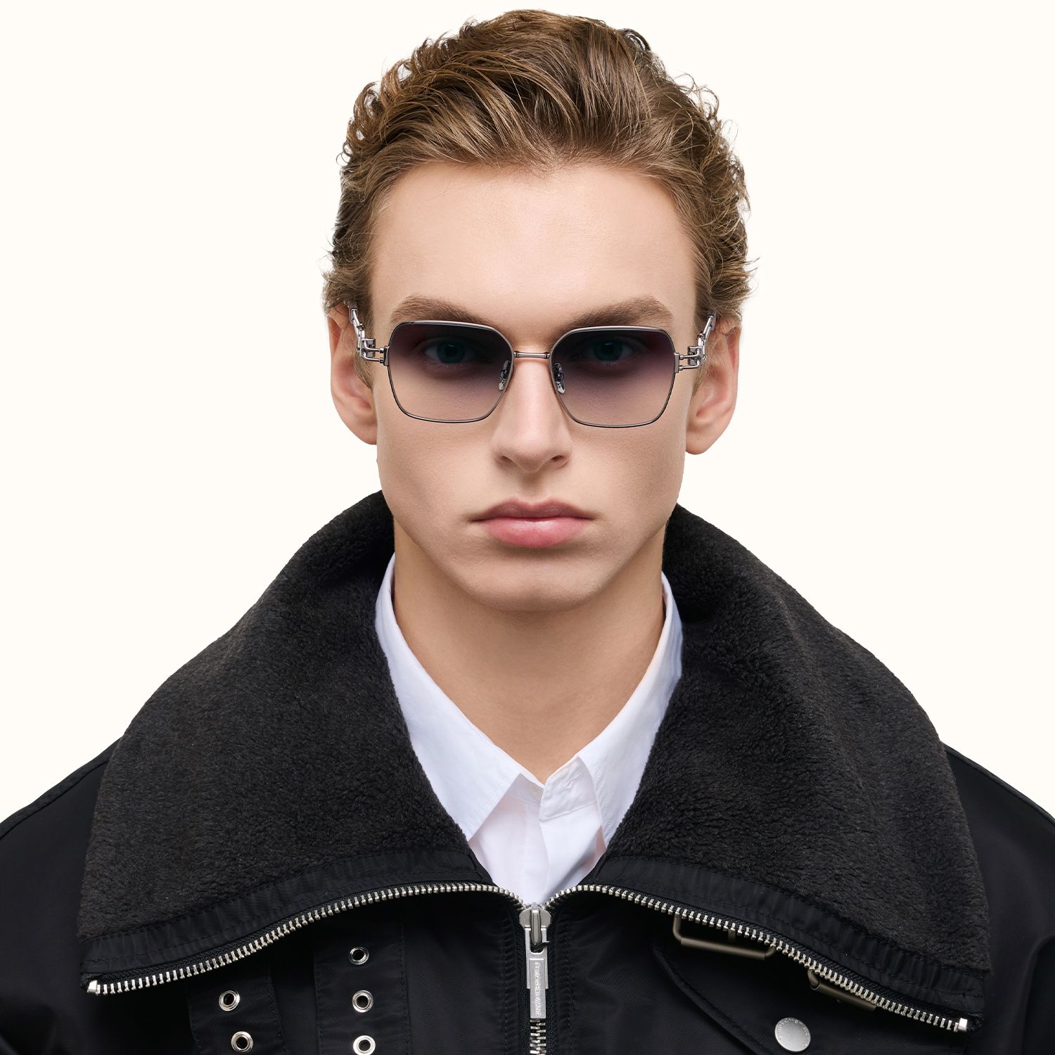 The Architect - Gunmetal Gradient Gray Sunglasses | Vooglam On Model 2