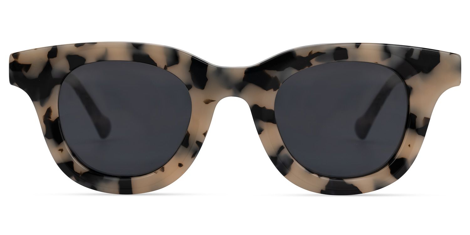 Dehateh - Round Tortoise Sunglasses | Vooglam Angle View