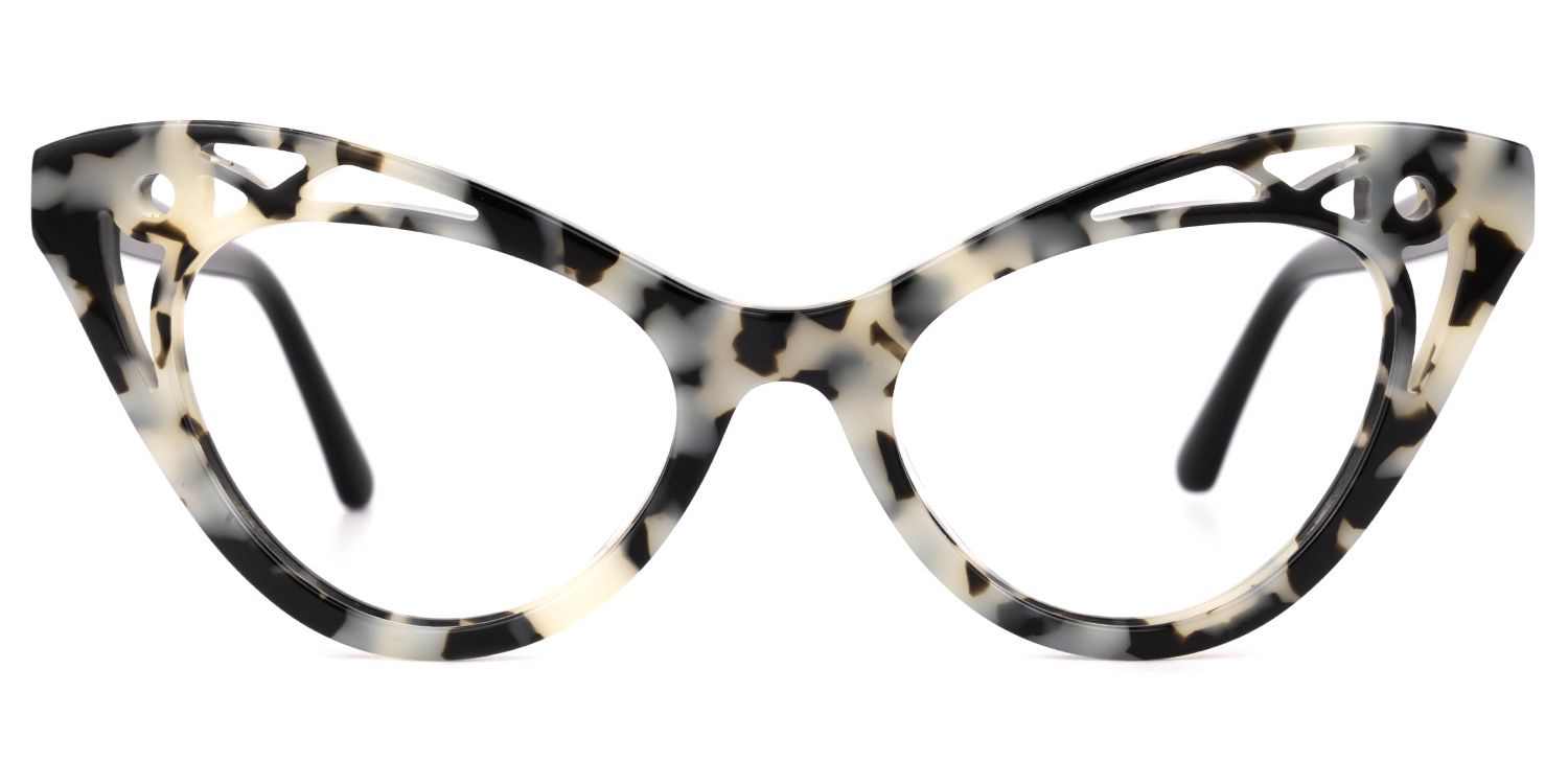 Ilyssa - Cat Eye Tortoise Eyeglasses | Vooglam Angle View