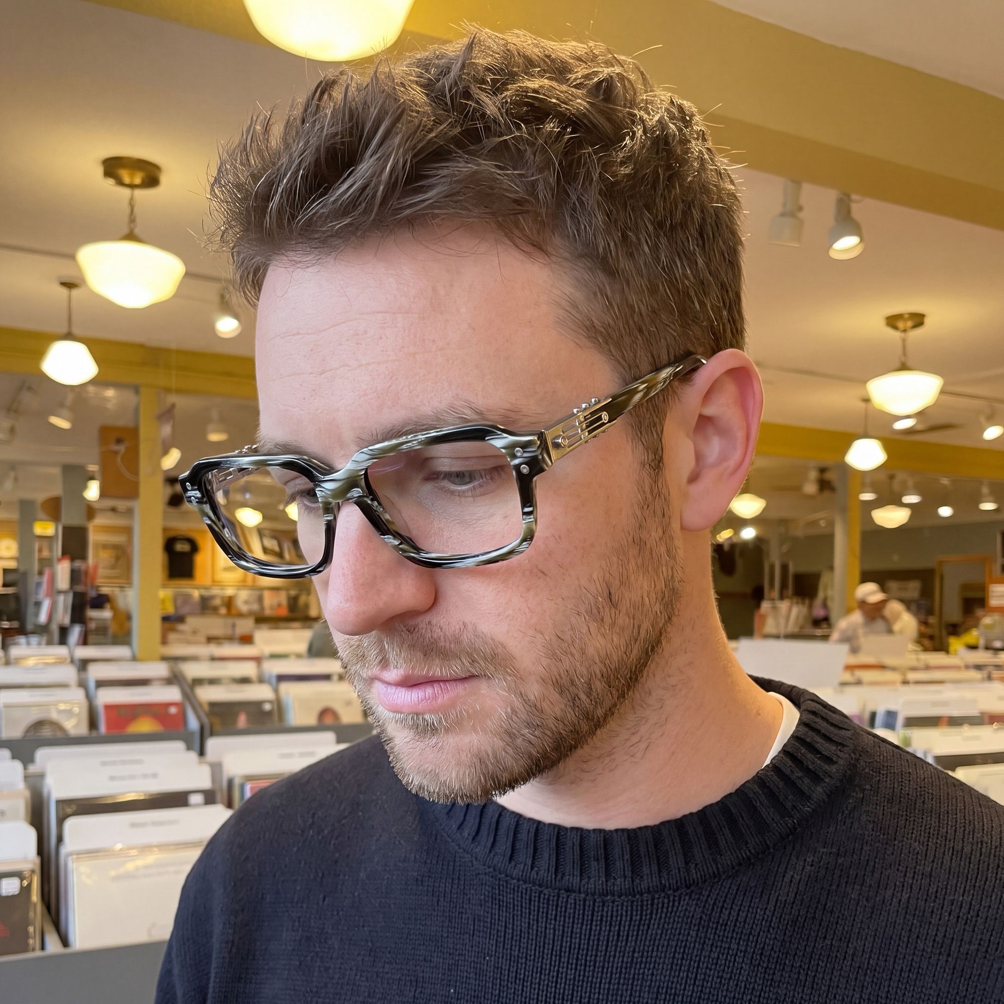 Vooglam Street Style in Real Life: Anacortes - Light Brown Pattern Guitar Glasses by Vooglam
