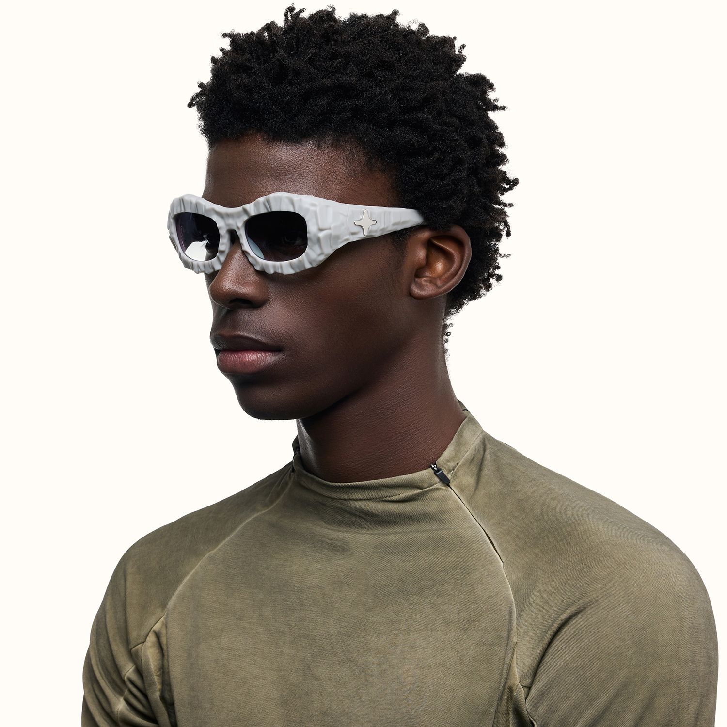 The Geologist - Gray Marble Sunglasses | Vooglam On Model 4