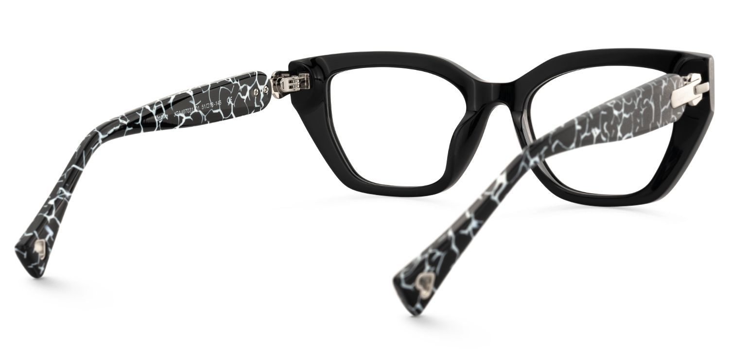Naiara - Rectangle Black Eyeglasses | Vooglam Side View